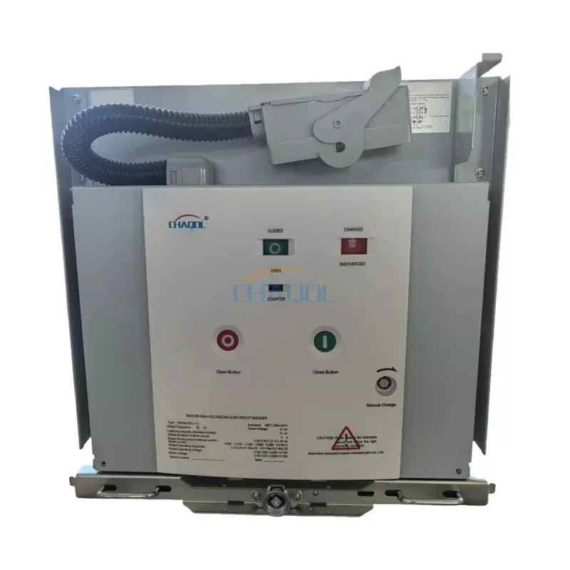 Interruttore automatico estraibile per interni da 12 kV